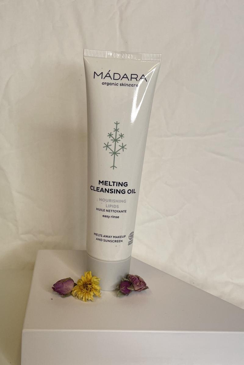 Madara Melting Cleansing Oil