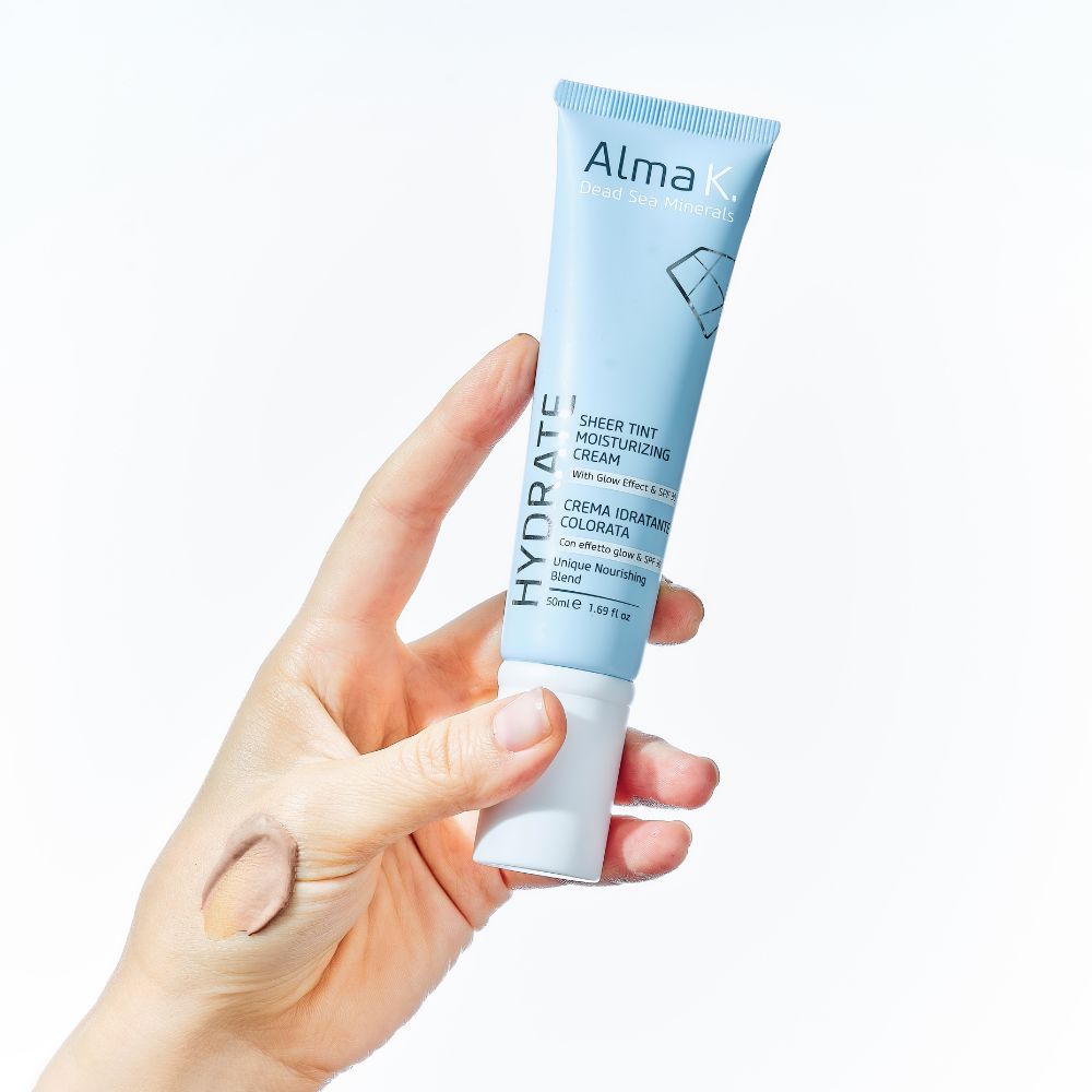 Alma K Sheer Tint Moisturizing Creme With Glow Effect   Spf30 50 Ml